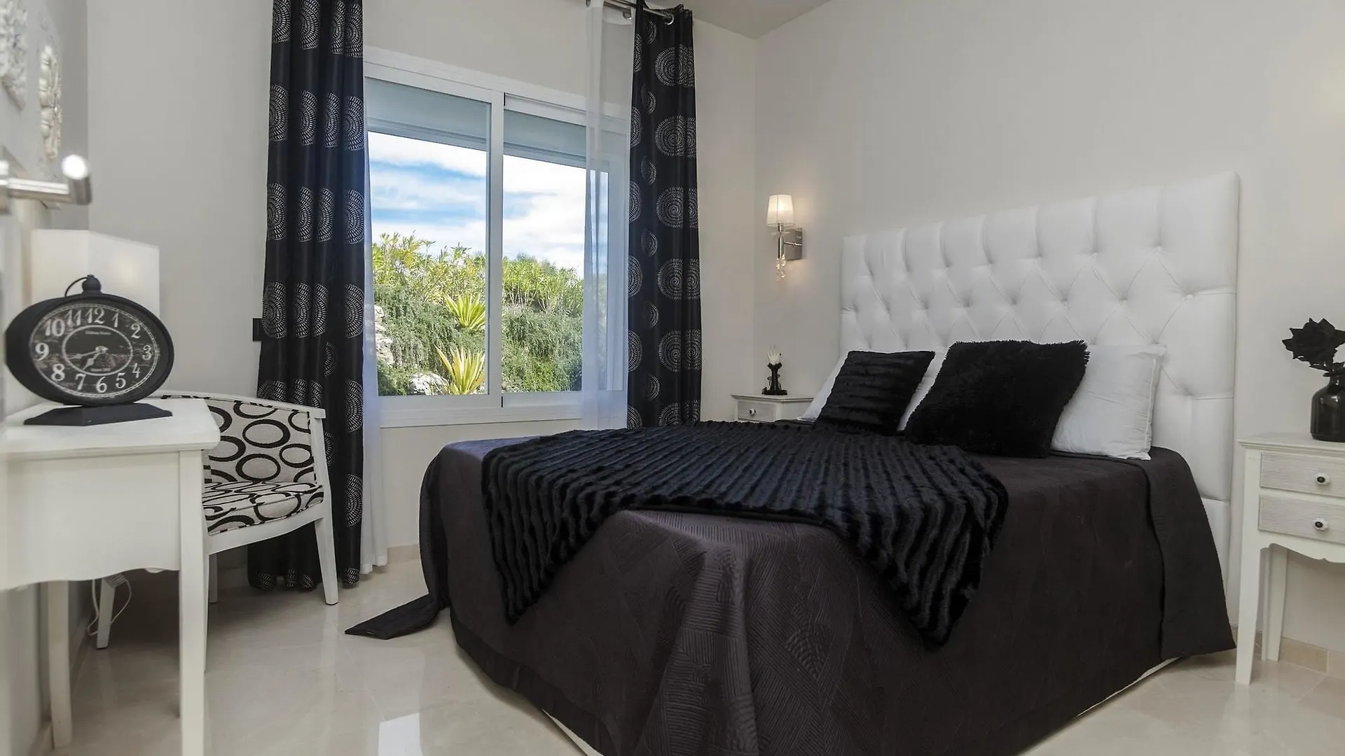 Apartment With 3 Bedrooms In Estepona, With Wonderful Mountain View, P 0*, Estepona